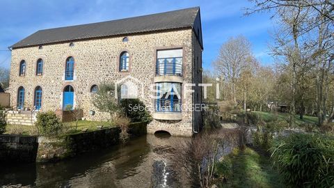   A du pas du centre ville Maison - 8 pi�ce(s) - 297 m�