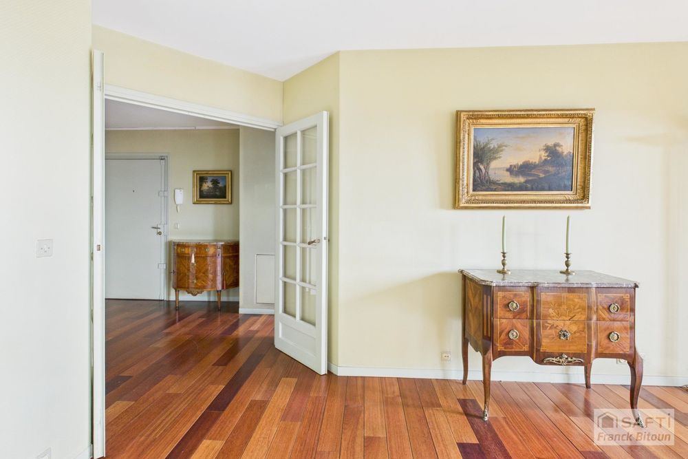 � vendre  Appartement Courbevoie (92400)