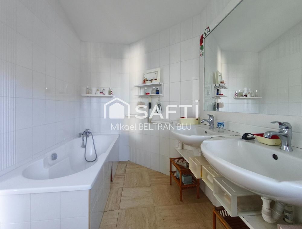 � vendre  Maison S�te (34200)