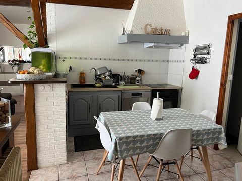   Maison de 122 m2, 3 chambres, bureau, garage et jardin. Maison - 6 pi�ce(s) - 122 m�