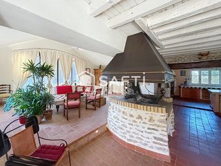  Maison � vendre 6 pi�ces 240 m�