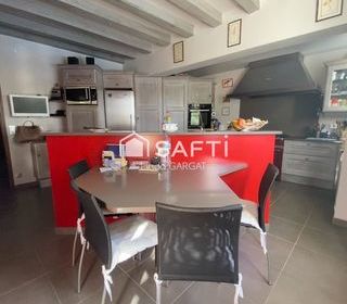  Maison � vendre 8 pi�ces 210 m�