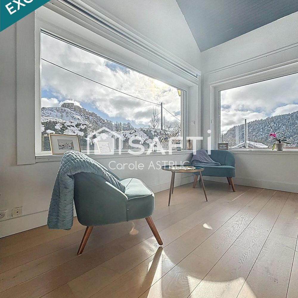 � vendre  Maison La Cluse-et-Mijoux (25300)