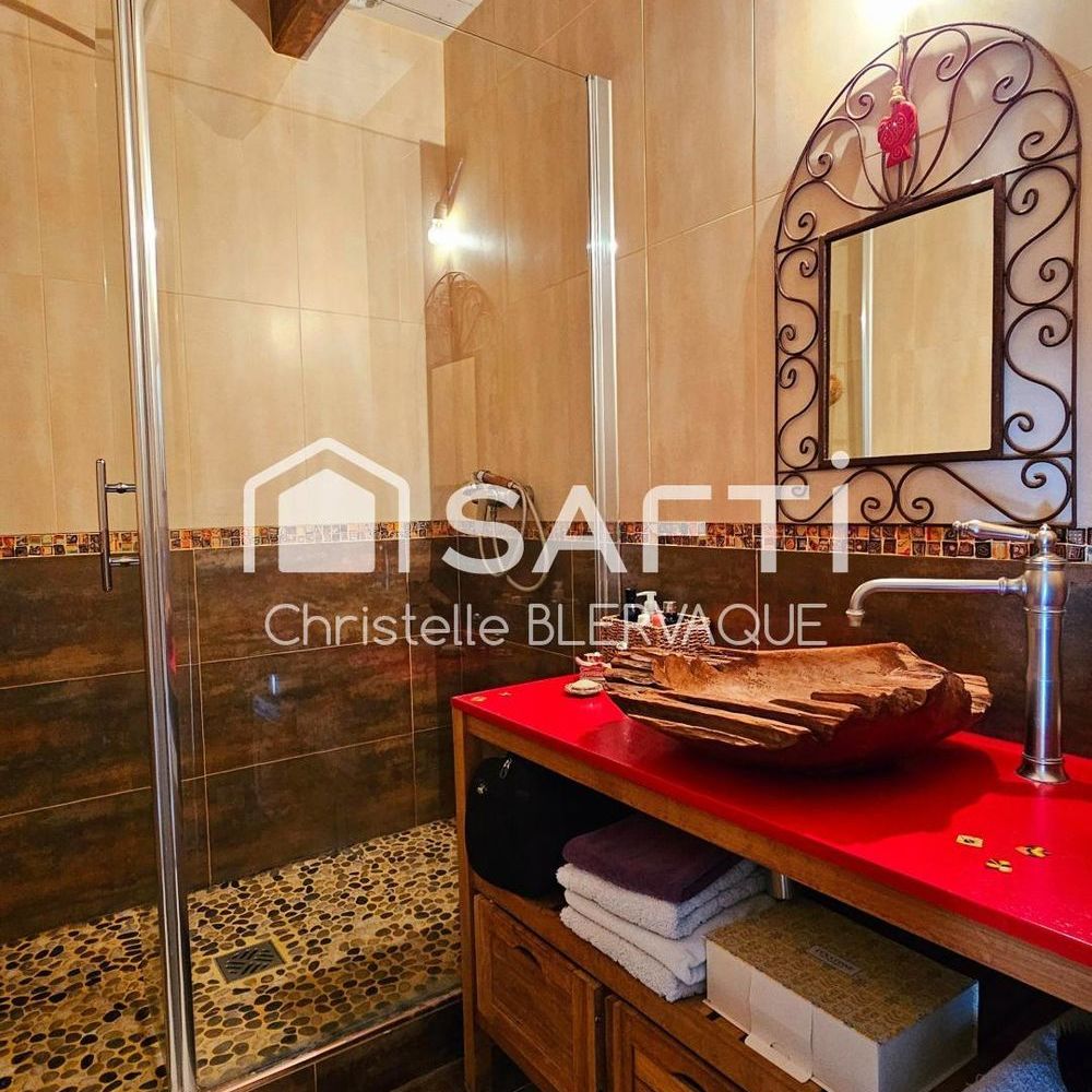 � vendre  Maison Saint-Savin (86310)