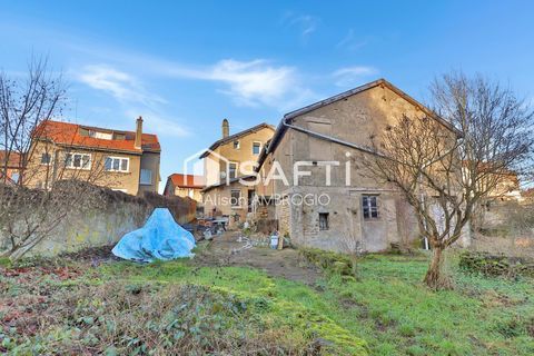   Maison de 433m� avec 2542m� de terrain Maison - 8 pi�ce(s) - 387 m�