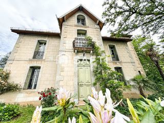  Maison � vendre 15 + pi�ces 430 m�