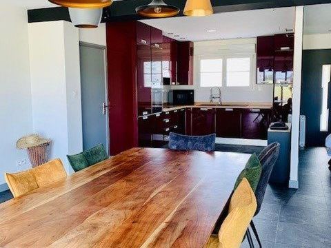   Charmant plain pied Maison - 4 pi�ce(s) - 133 m�