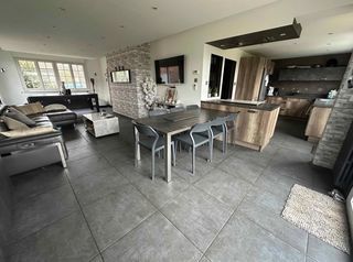  Maison � vendre 10 pi�ces 200 m�