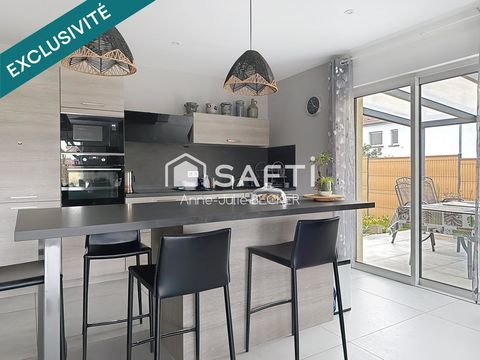   Plain pied Maison - 5 pi�ce(s) - 135 m�