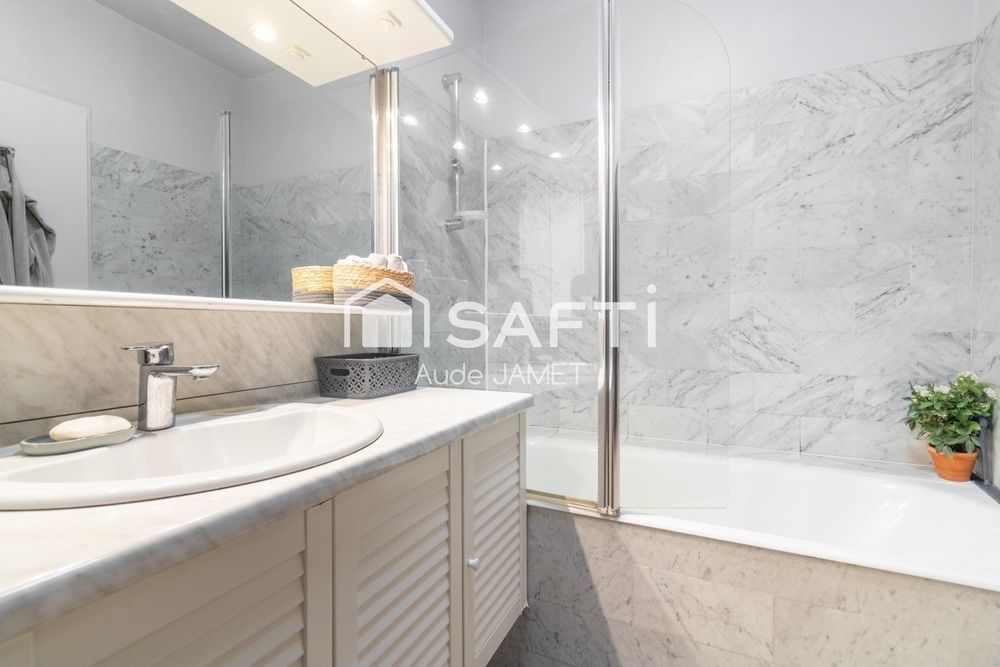 � vendre  Appartement Versailles (78000)