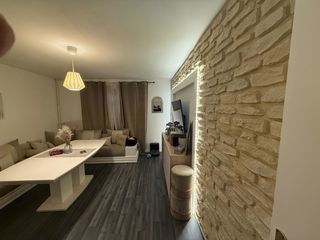  Appartement � vendre 5 pi�ces 73 m�