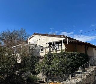  Maison � vendre 8 pi�ces 226 m�