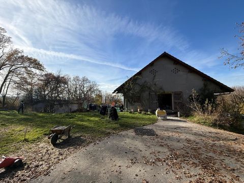   Ensemble pour projet professionnel ou familial Maison - 12 pi�ce(s) - 240 m�