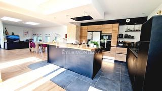  Maison � vendre 9 pi�ces 233 m�