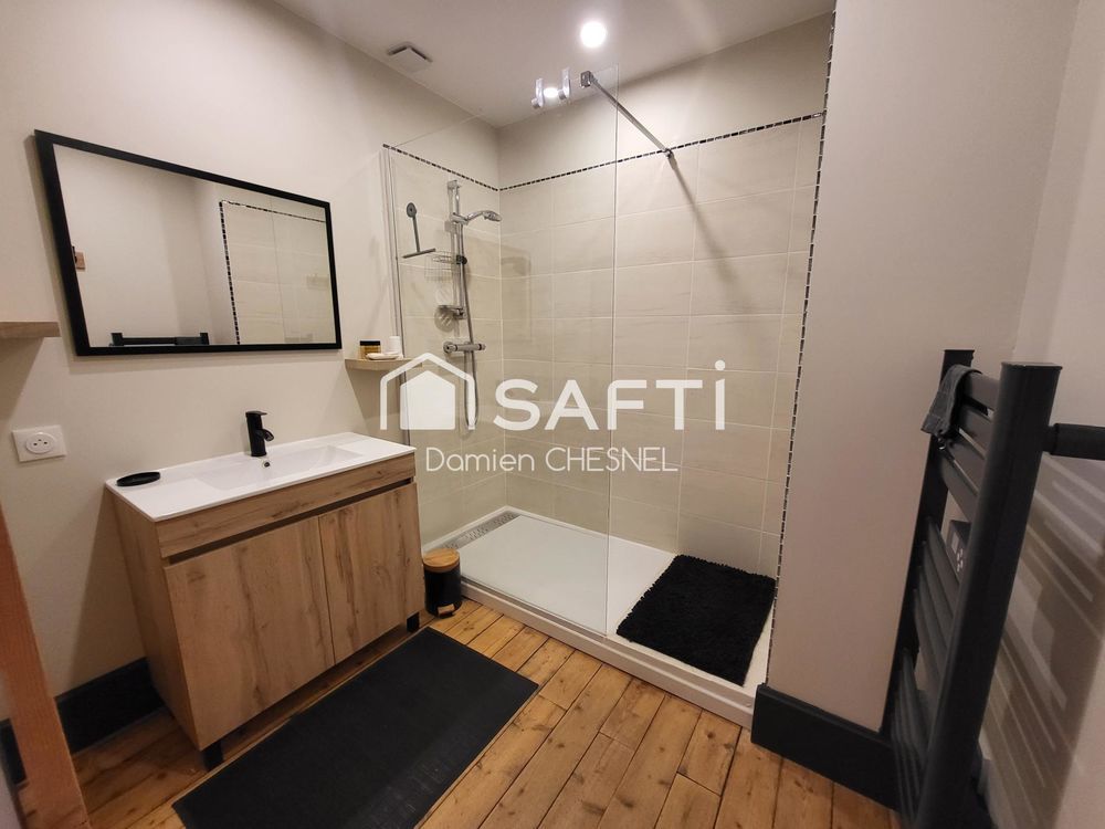 � vendre  Propri�t�/ch�teau Arcomps (18200)