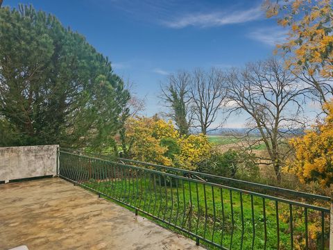   Vue Pyr�n�es, potentiel unique sur 3100 m� - Travaux Maison - 6 pi�ce(s) - 149 m�