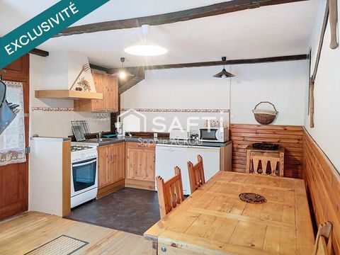   Au coeur du village, un potentiel rare vous attend!! Maison - 7 pi�ce(s) - 200 m�