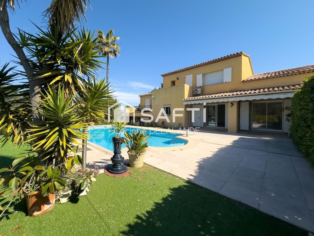 � vendre  Maison Saint-Laurent-du-Var (06700)