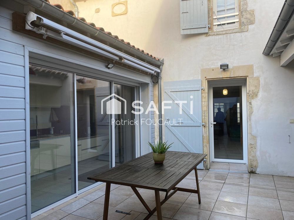 � vendre  Maison Le Bois-Plage-en-R� (17580)