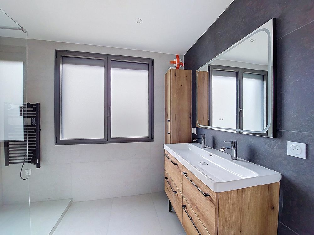 � vendre  Maison Montagnole (73000)