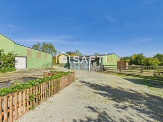  Maison � vendre 8 pi�ces 320 m�