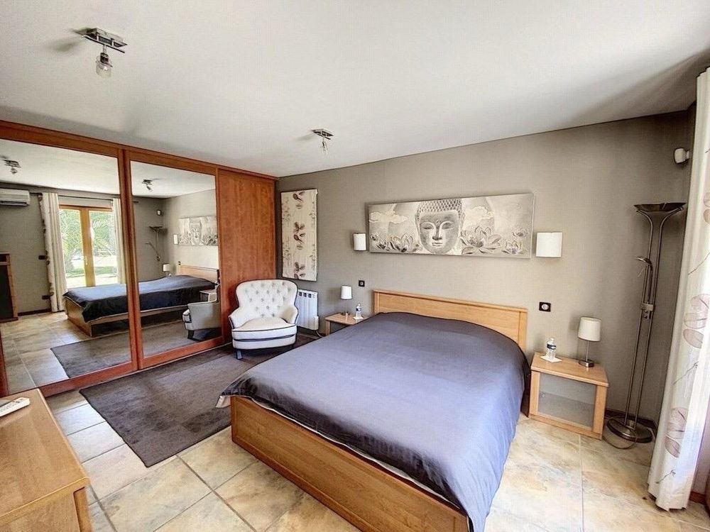 � vendre  Maison Saint-Paul-en-For�t (83440)