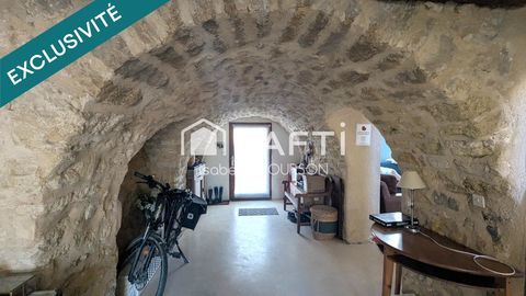   Maison de 8 pi�ces � vendre dans le Luberon Maison - 8 pi�ce(s) - 188 m�