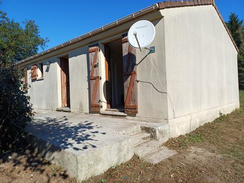   Plain pied. Campagne, terrain. Chalais 5 minutes Maison - 4 pi�ce(s) - 76 m�