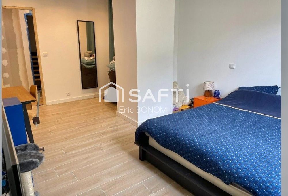 � vendre  Maison Villecroze (83690)