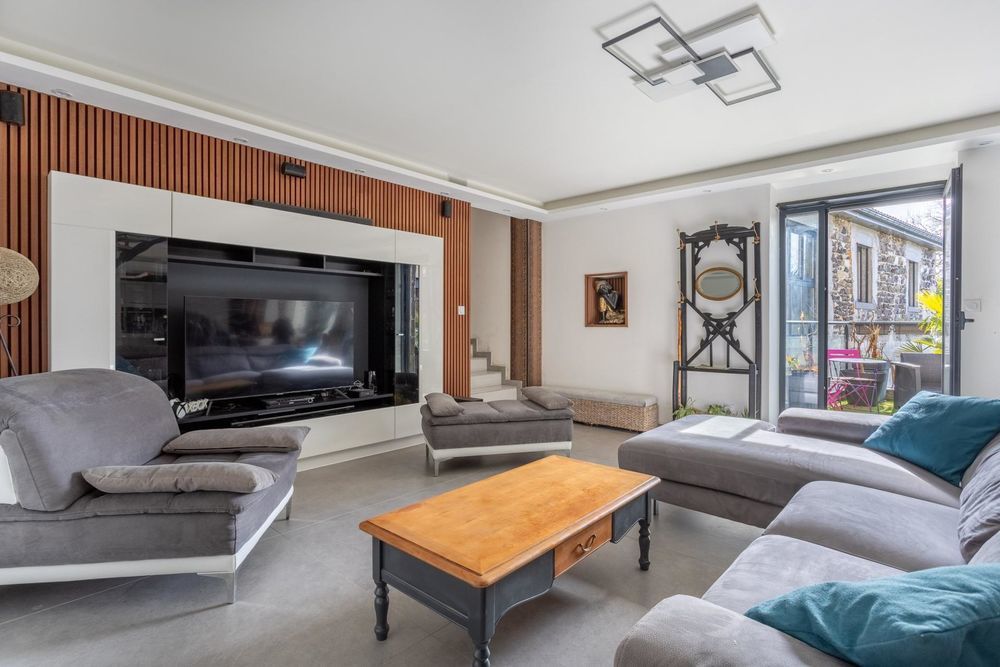 � vendre  Maison La Roche-Blanche (63670)