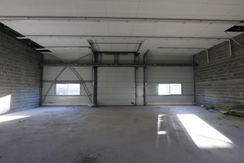 Locaux d'activit&eacute; Douvres la d&eacute;livrande 192 m2 216500 14440 Douvres-la-delivrande