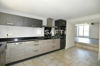  Maison � vendre 6 pi�ces 205 m�