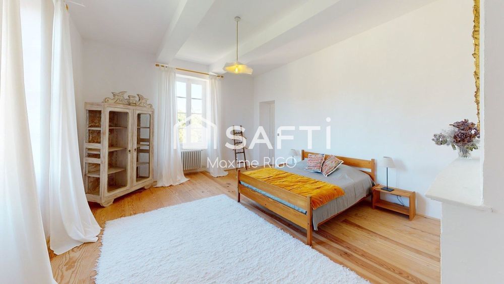 � vendre  Propri�t�/ch�teau Casteljaloux (47700)