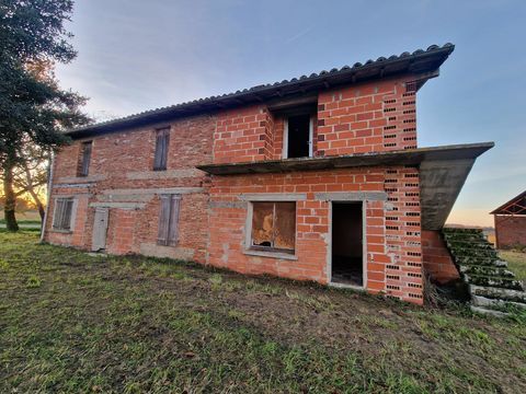   Maison de 140 M2 avec hangar  de 400 M2 environ Maison - 7 pi�ce(s) - 140 m�