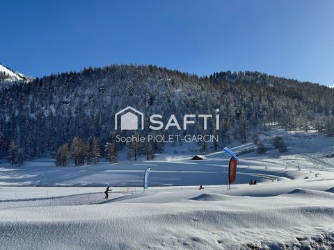   Chalet pied de pistes au calme Montgen�vre expos� sud Maison - 6 pi�ce(s) - 150 m�