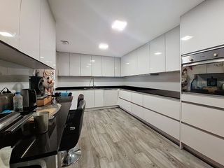  Appartement � vendre 4 pi�ces 93 m�