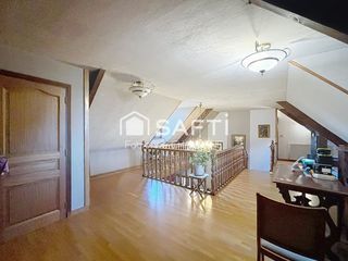  Maison � vendre 10 pi�ces 303 m�