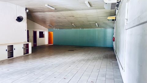 Local Commercial de 221 m² ; ZAC de Rivière Roche 167000 97200 Fort-de-france