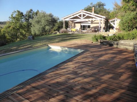   Le confort d'une belle maison ouverte sur l'ext�rieur Maison - 5 pi�ce(s) - 124 m�