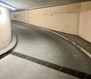  Parking / Garage � vendre 