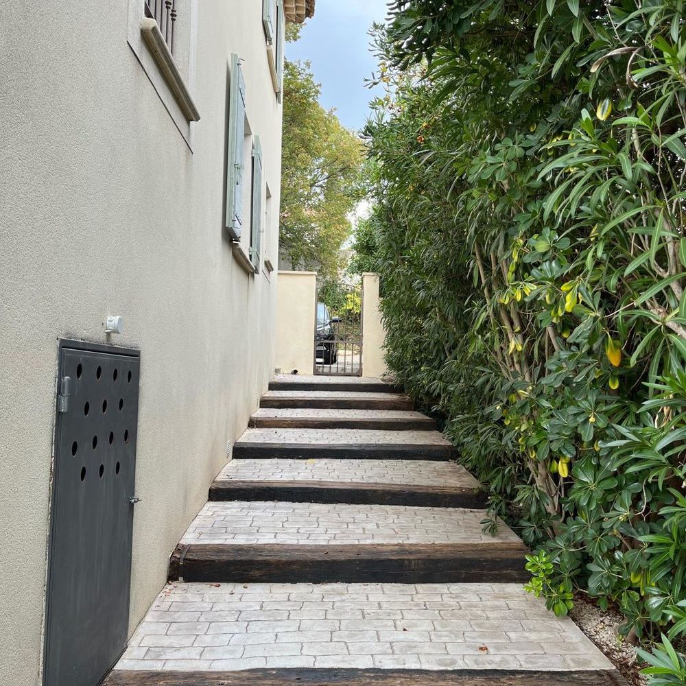 � vendre  Maison Rochefort-du-Gard (30650)