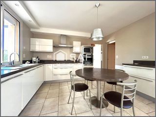  Maison � vendre 8 pi�ces 213 m�