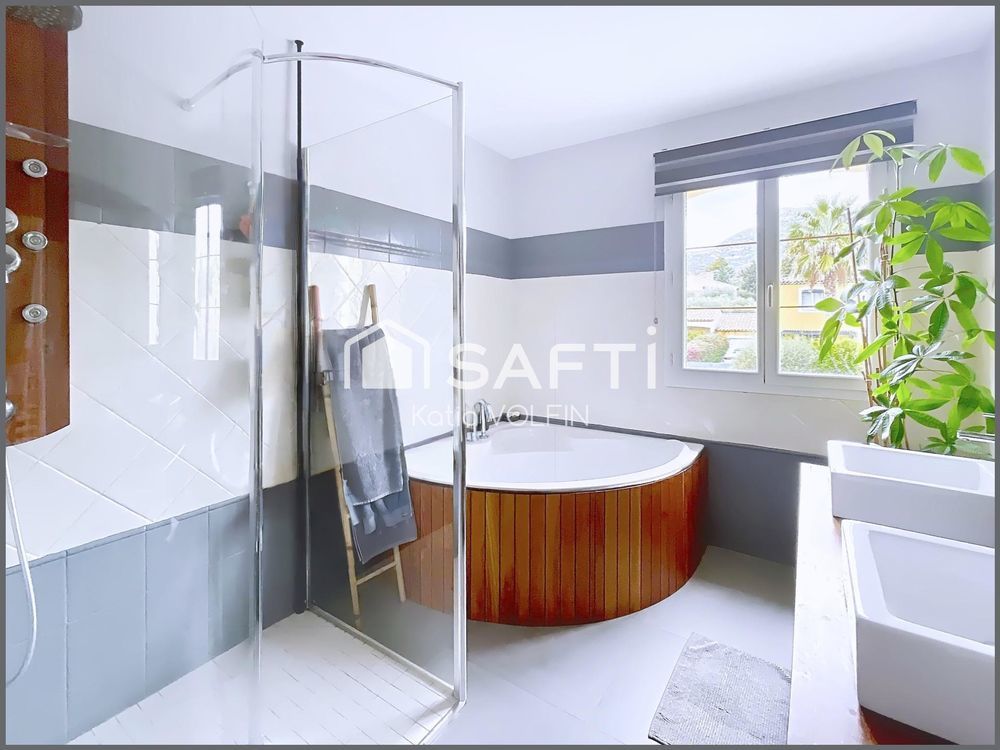 � vendre  Maison Aubagne (13400)