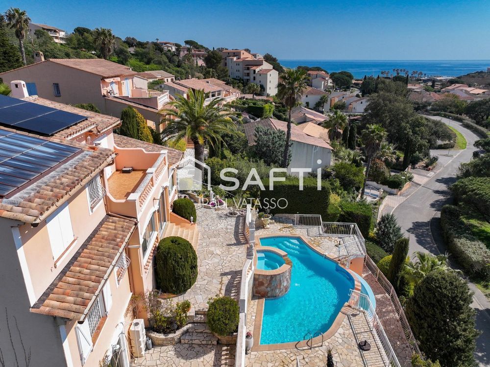 � vendre  Maison Les Issambres (83380)