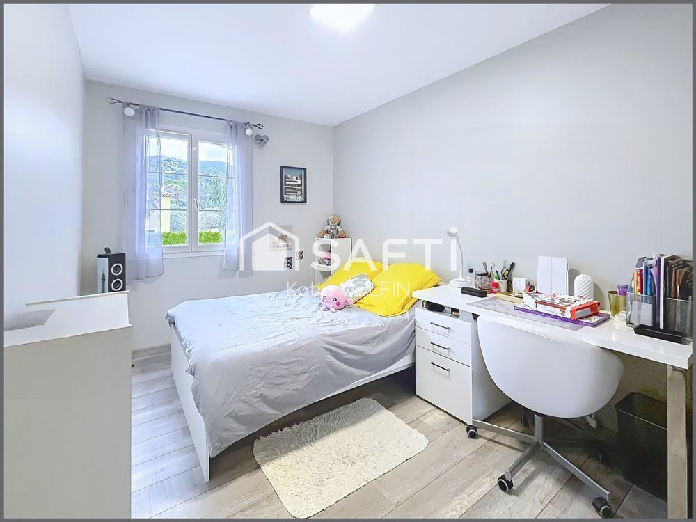 � vendre  Maison Aubagne (13400)