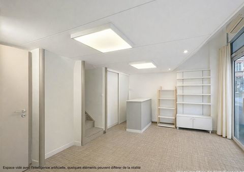 Local commercial 57 m&sup2; centre-ville Cholet � Grande vitrine, emplacement dynamique 705 49300 Cholet