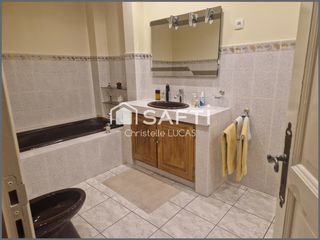  Maison � vendre 8 pi�ces 230 m�