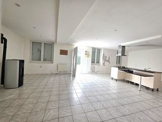  Maison � vendre 10 pi�ces 215 m�