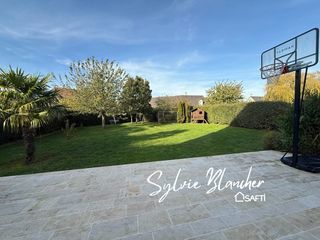  Maison � vendre 7 pi�ces 197 m�