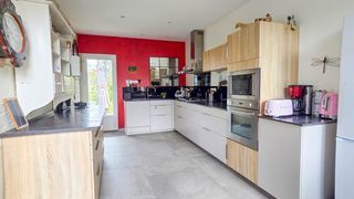  Maison � vendre 8 pi�ces 205 m�